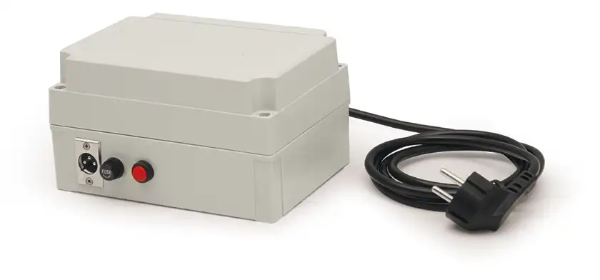 Mains power supply 230 V / 12 V • 60 W • XLR