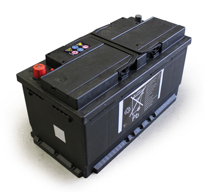 Rechargeable battery 12 V 100 Ah range • integrated acid