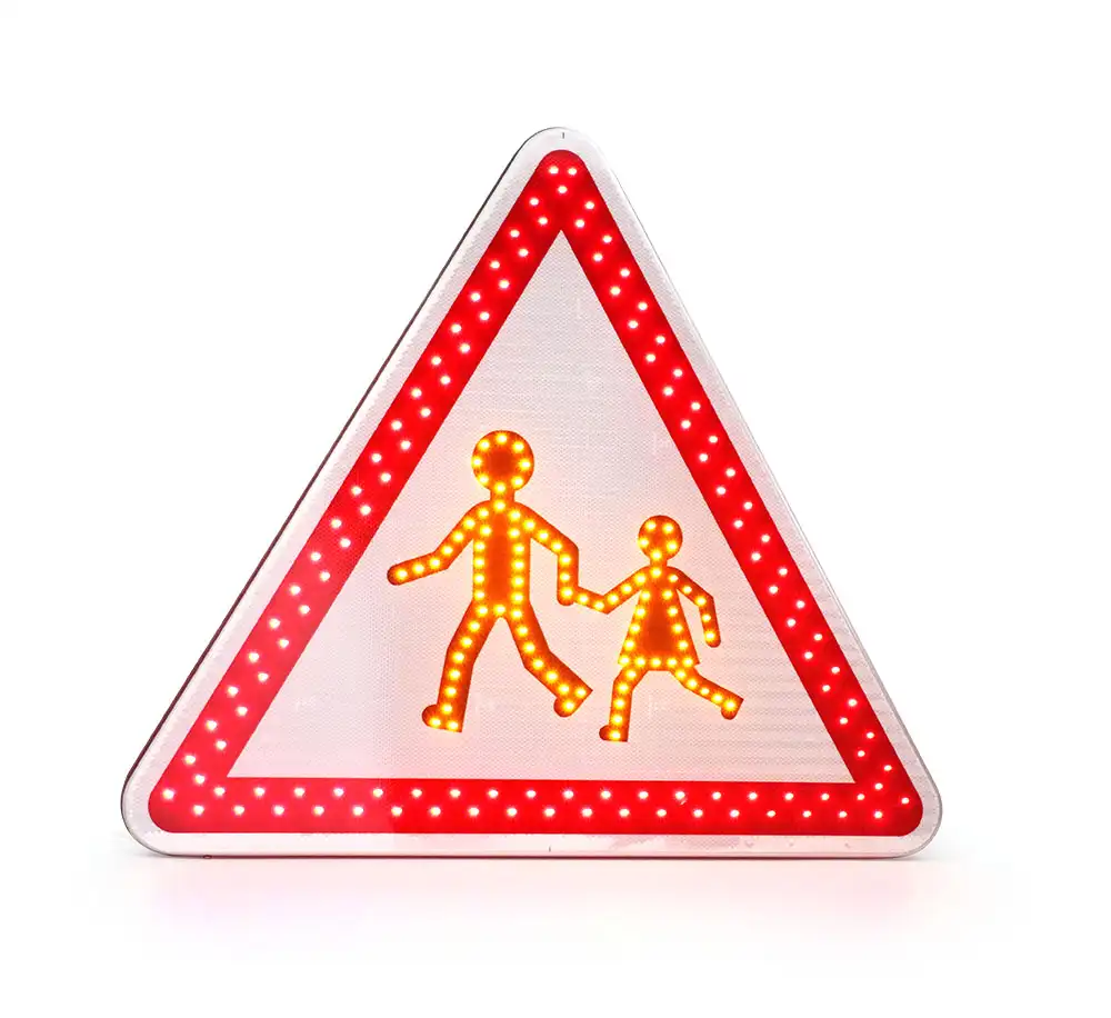 Panneau de police renforcé BTR • Triangle • A13a • 1000 • Classe 2 • 12 V