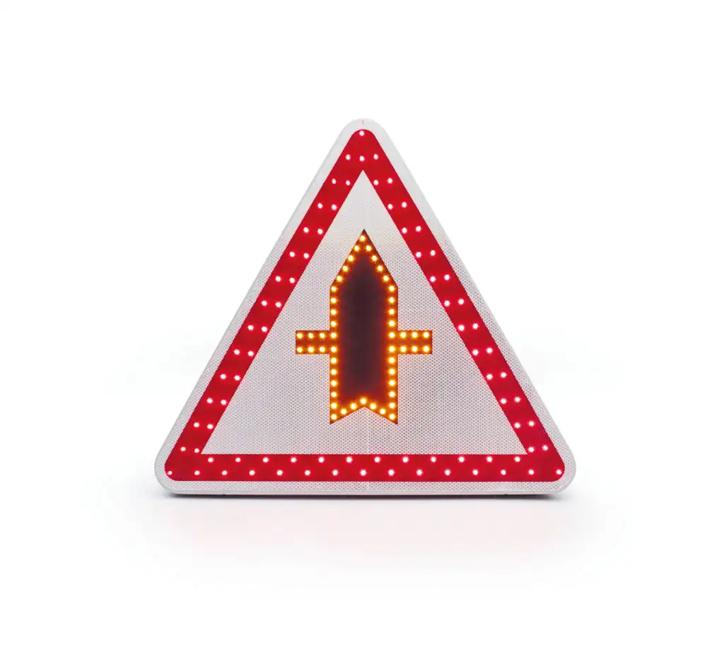 Panneau de police renforcé BTR • Triangle • AB2 • 700 • Classe 2 • 12 V