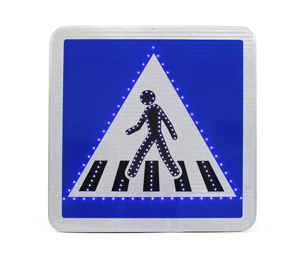 Panneau de police renforcé BTR • Carré • C20a • 900 • Classe2 • 12 V