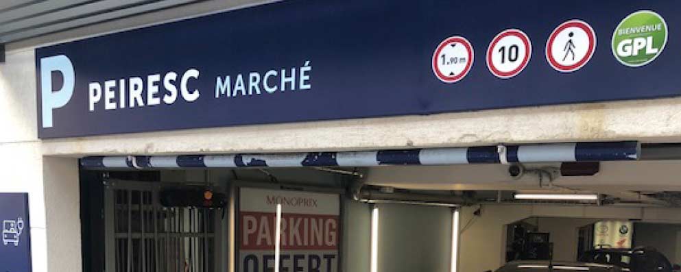 Portique entree parking Antibes