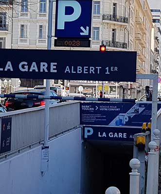 Portique entree parking Gare de Toulon